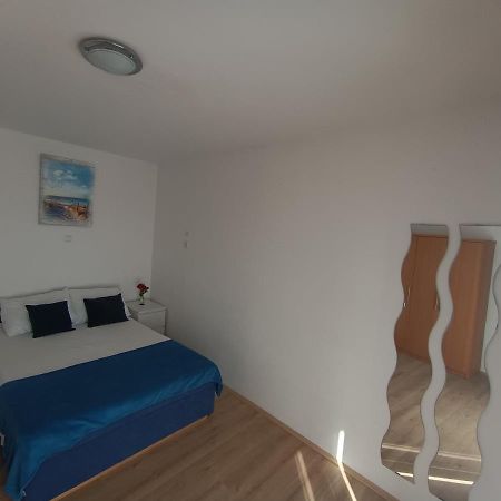 Apartmani Kosuljandic ซริกเวนิซา ภายนอก รูปภาพ