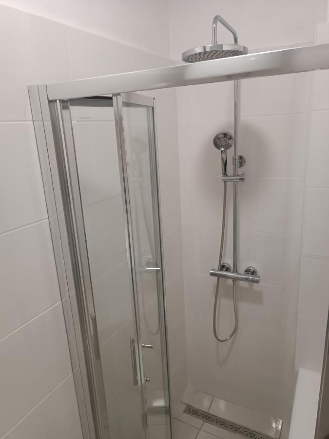 Apartmani Kosuljandic ซริกเวนิซา ภายนอก รูปภาพ